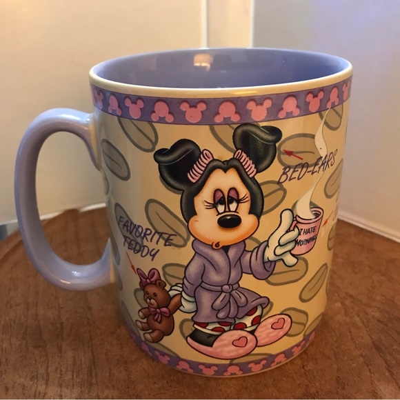 COPY - Authentic, Original Disney Theme Park .Minnie Mouse 28 oz Morning Coffee… - Picture 3 of 9